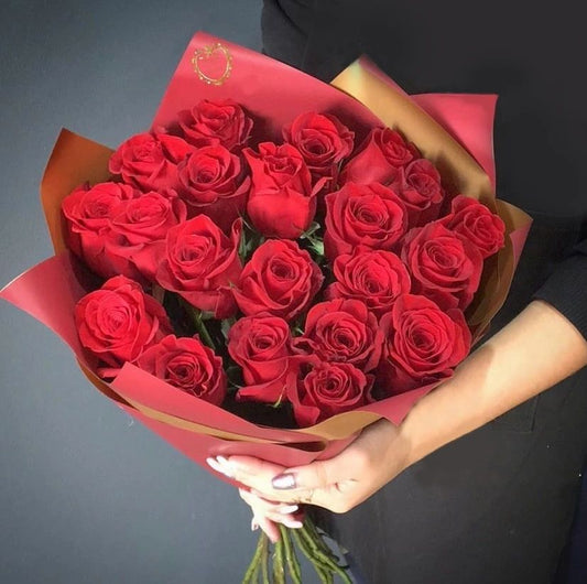 #1814 Two dozen roses with greenery