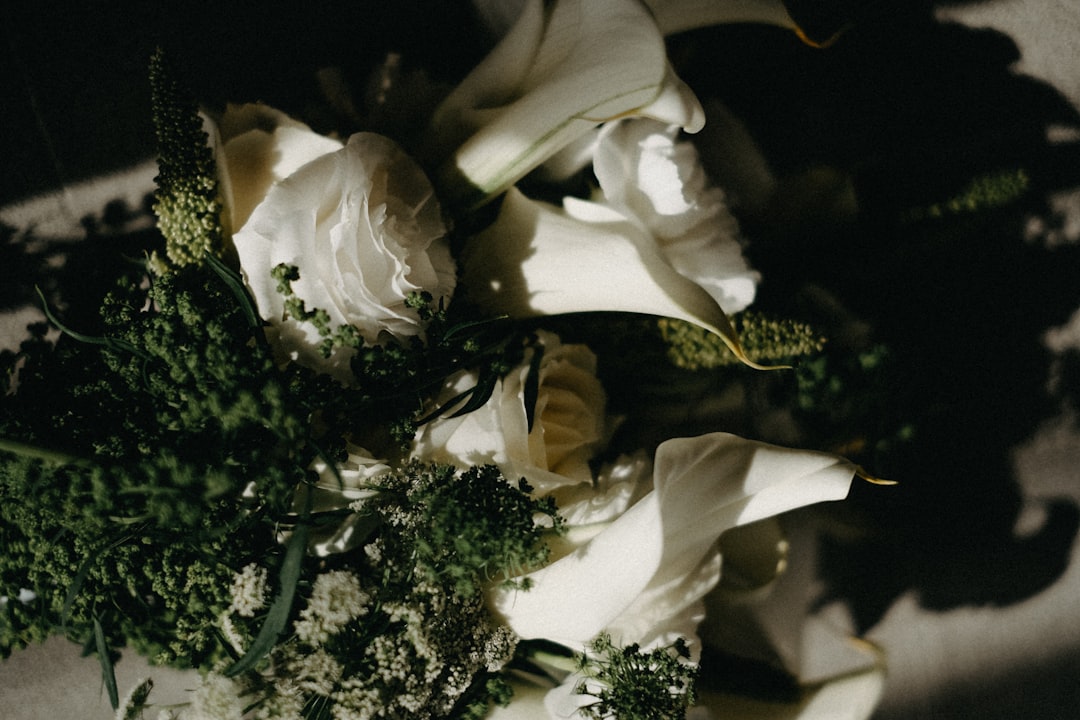 Step-by-Step Guide to Ordering Funeral Flowers