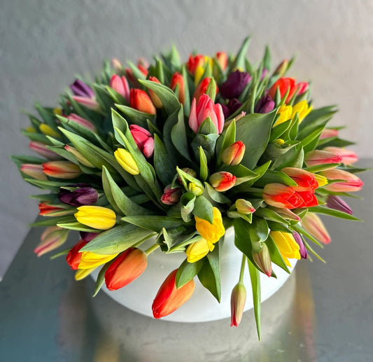#2617 Love's Abundance: 125 Tulips